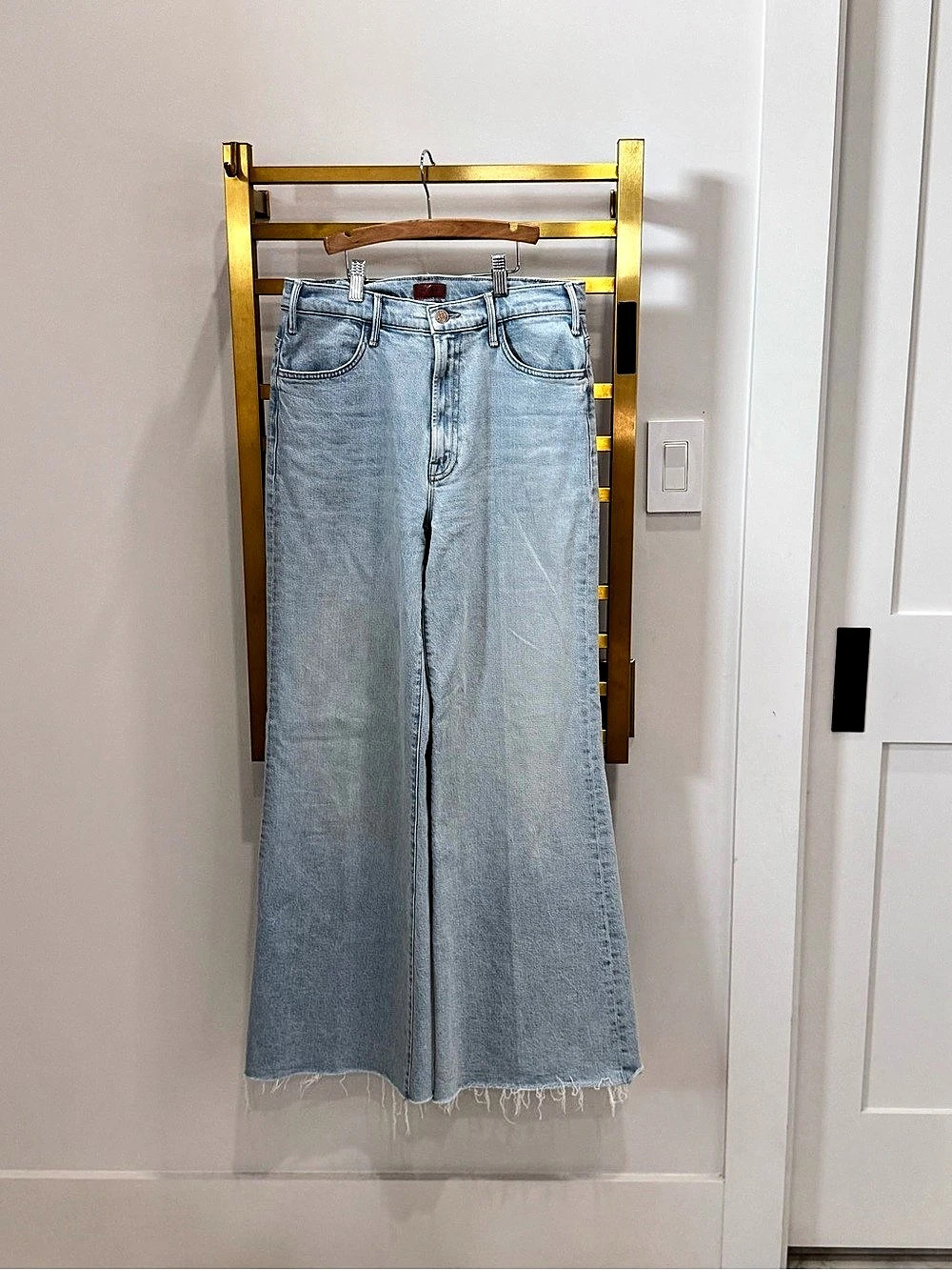 MOTHER The Hustler Roller Skimp Fray Wide Leg Jeans Blue Waist 27